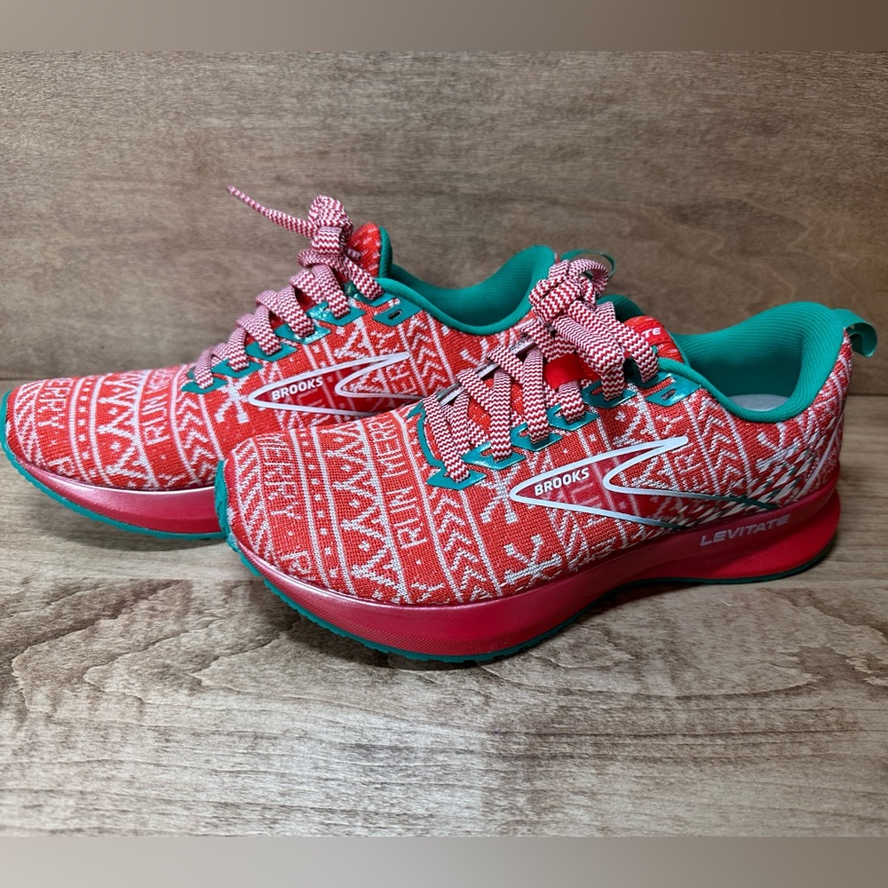 Brooks levitate ugly christmas sweater print shoes